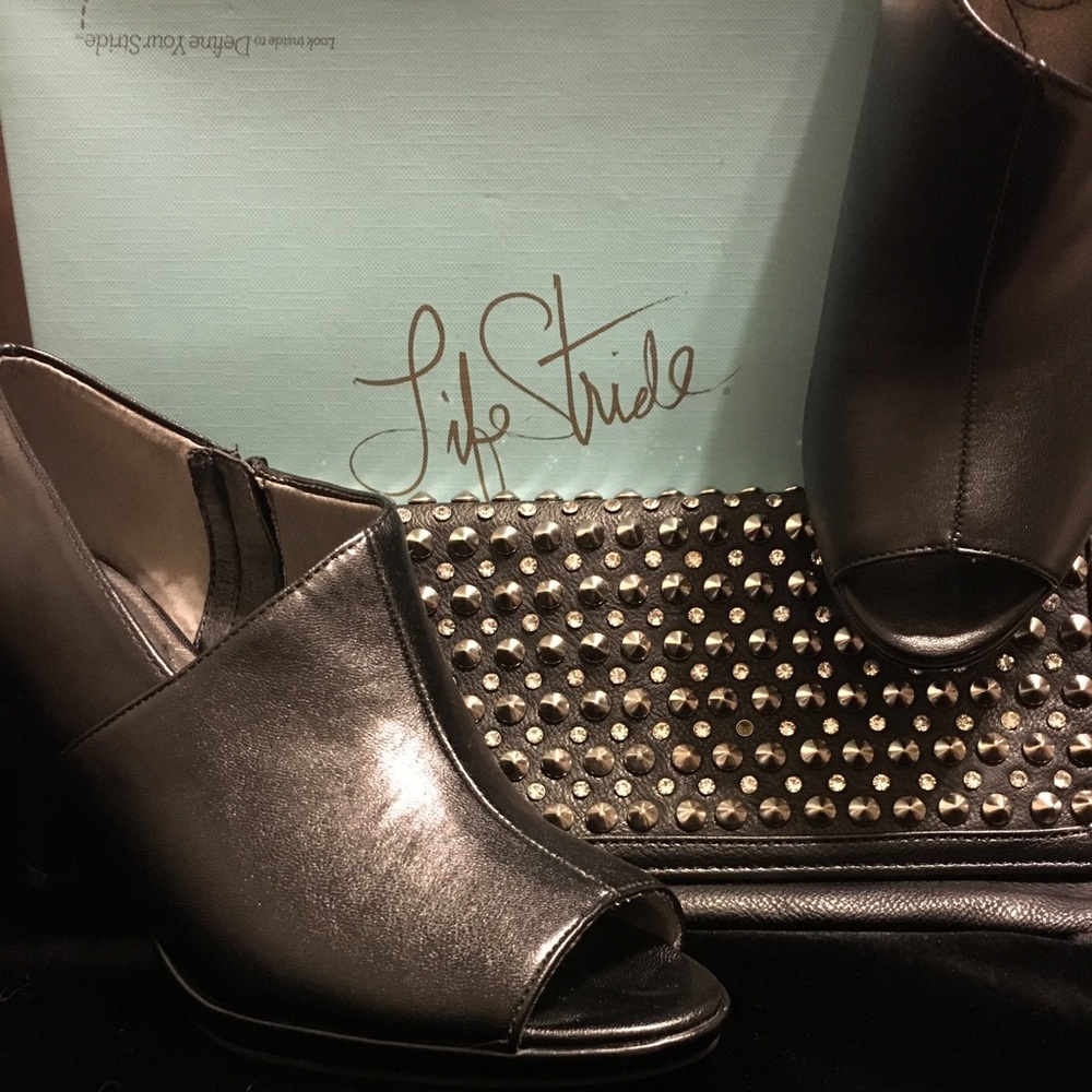 Versatile Black Pump